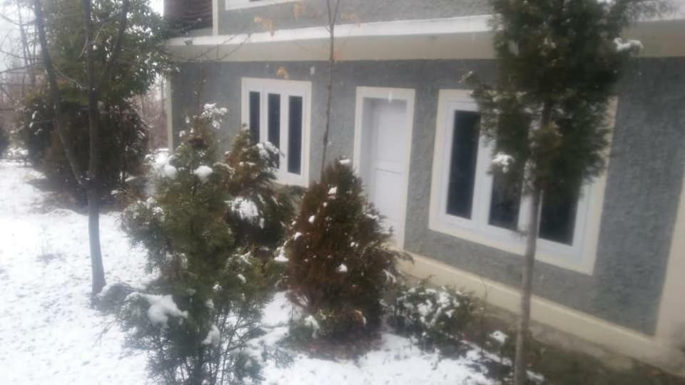 Embassy Villa Suites Karimabad  Экстерьер фото